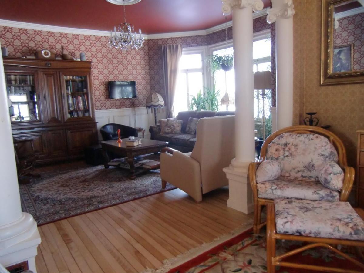 Auberge De Lotbiniere Bed & Breakfast Bagian luar foto